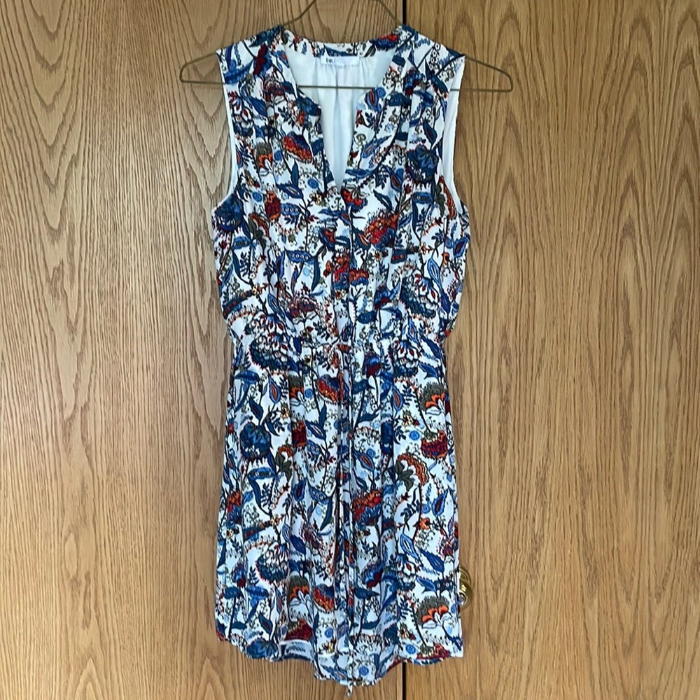 Women dress